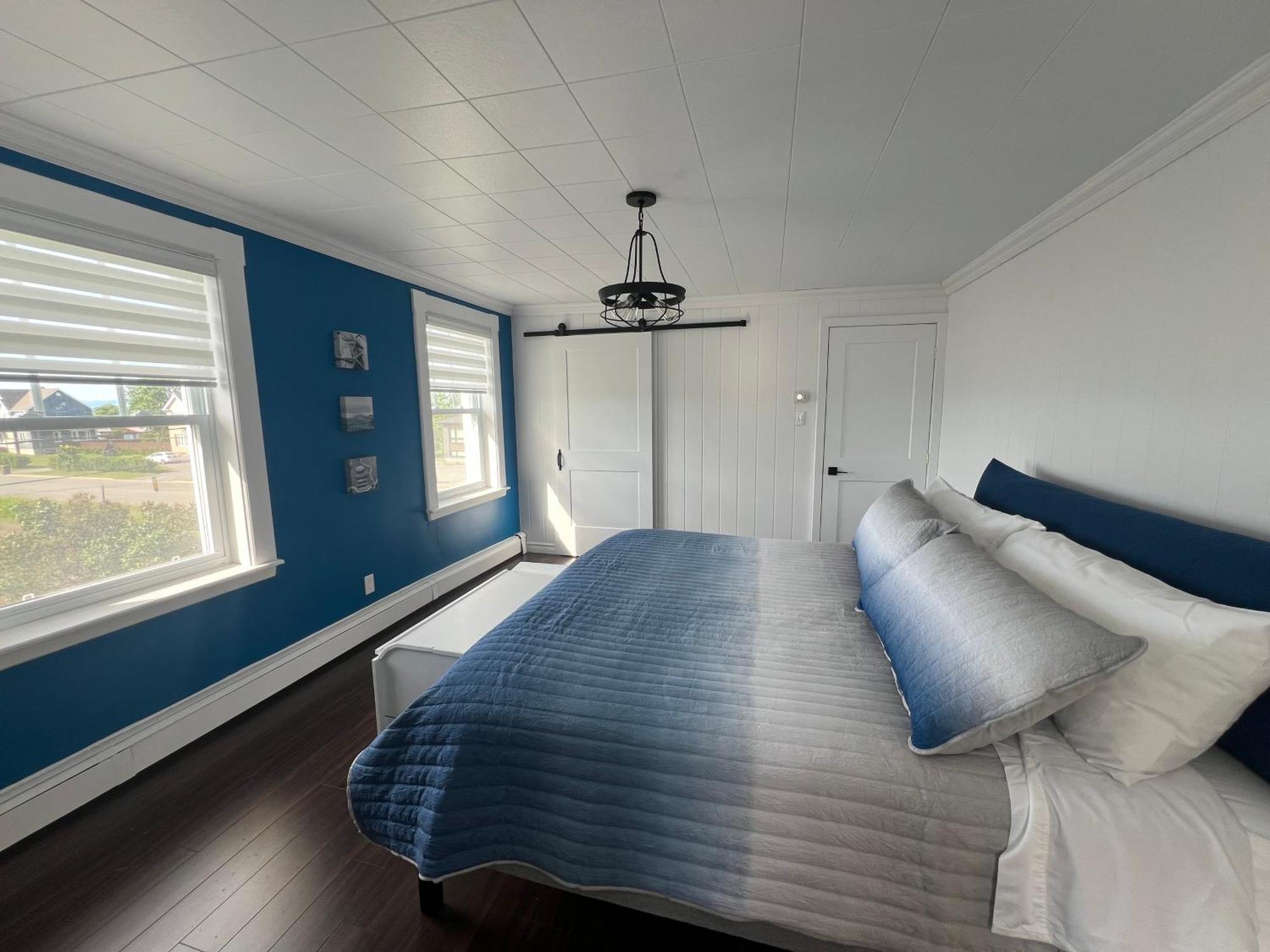 La Maison Rouge - Bed & Breakfast - La Pocatiere Exterior photo
